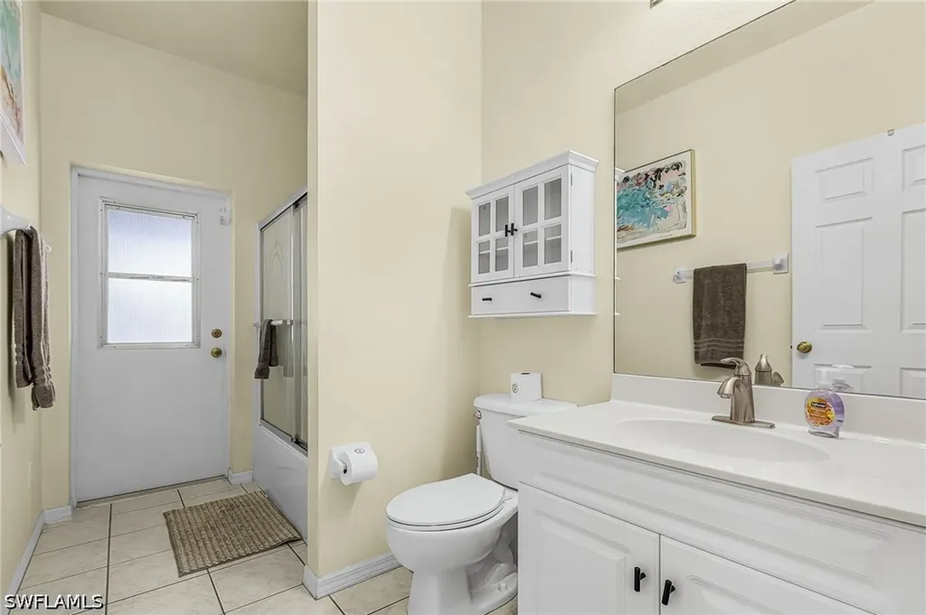 1217 SW 1st Avenue Cape Coral FL 33991