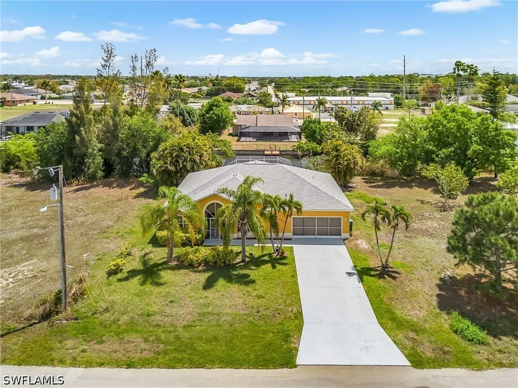 1217 SW 1st Avenue Cape Coral FL 33991