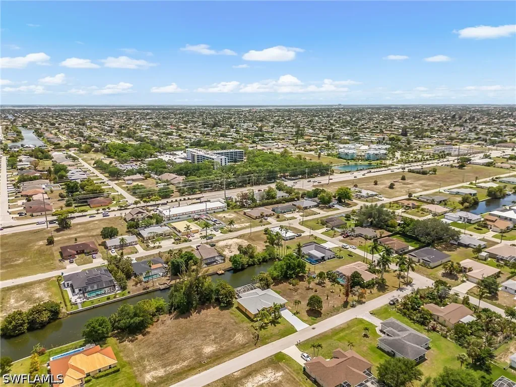 1217 SW 1st Avenue Cape Coral FL 33991