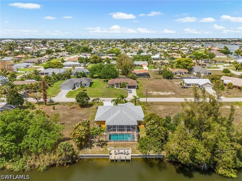 1217 SW 1st Avenue Cape Coral FL 33991