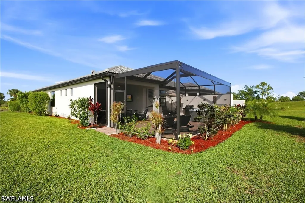 3520 Stoneville Drive Alva FL 33920