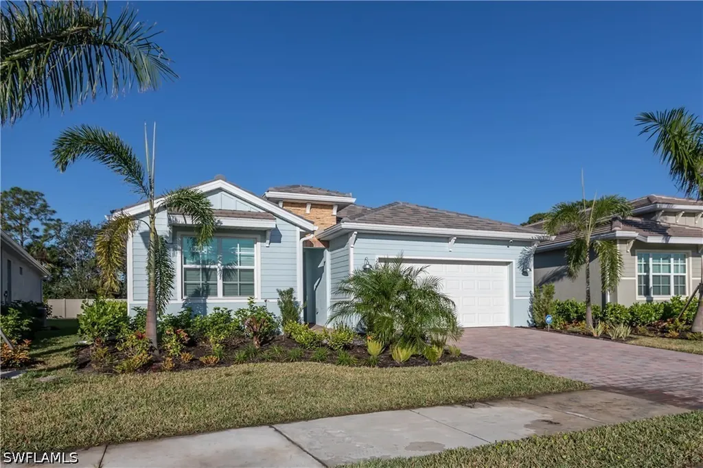 267 Tamarindo Lane Naples FL 34114