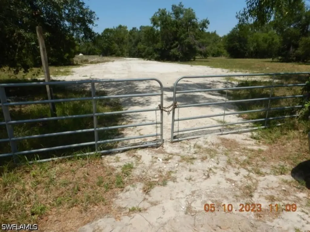 13300 Apaloosa Lane Fort Myers FL 33912