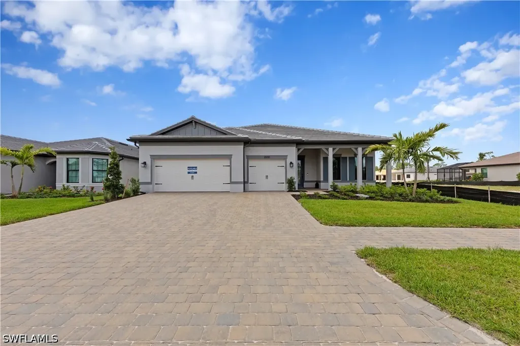 2090 Don Benito Way Naples FL 34120