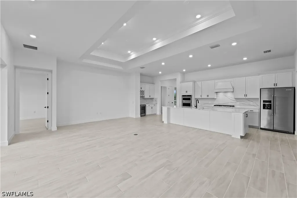 2090 Don Benito Way Naples FL 34120