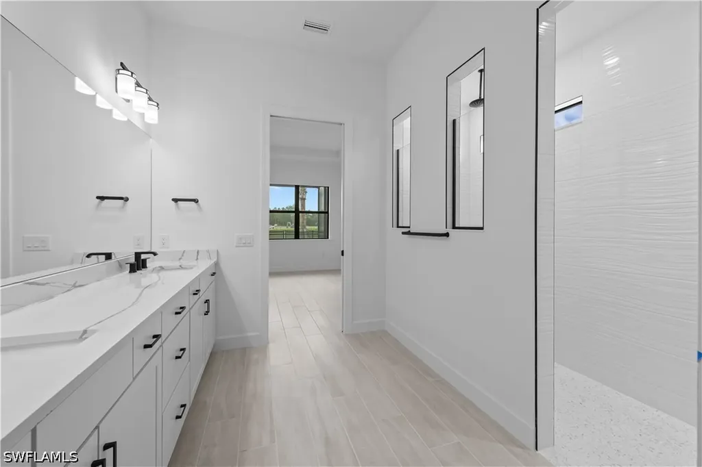 2090 Don Benito Way Naples FL 34120