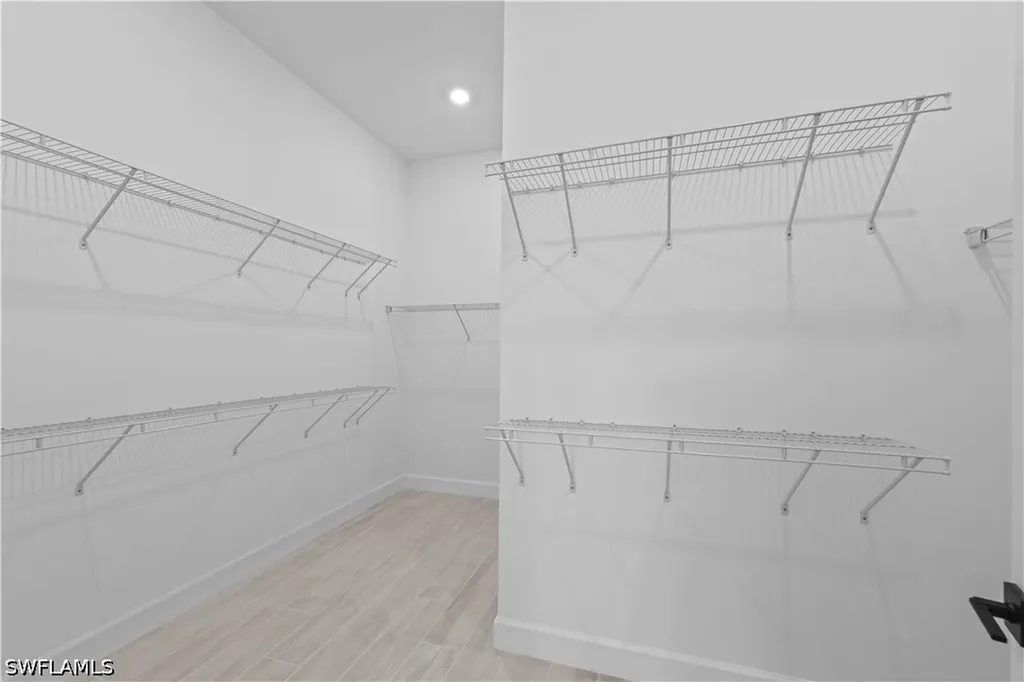 2090 Don Benito Way Naples FL 34120
