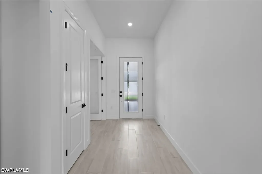 2090 Don Benito Way Naples FL 34120
