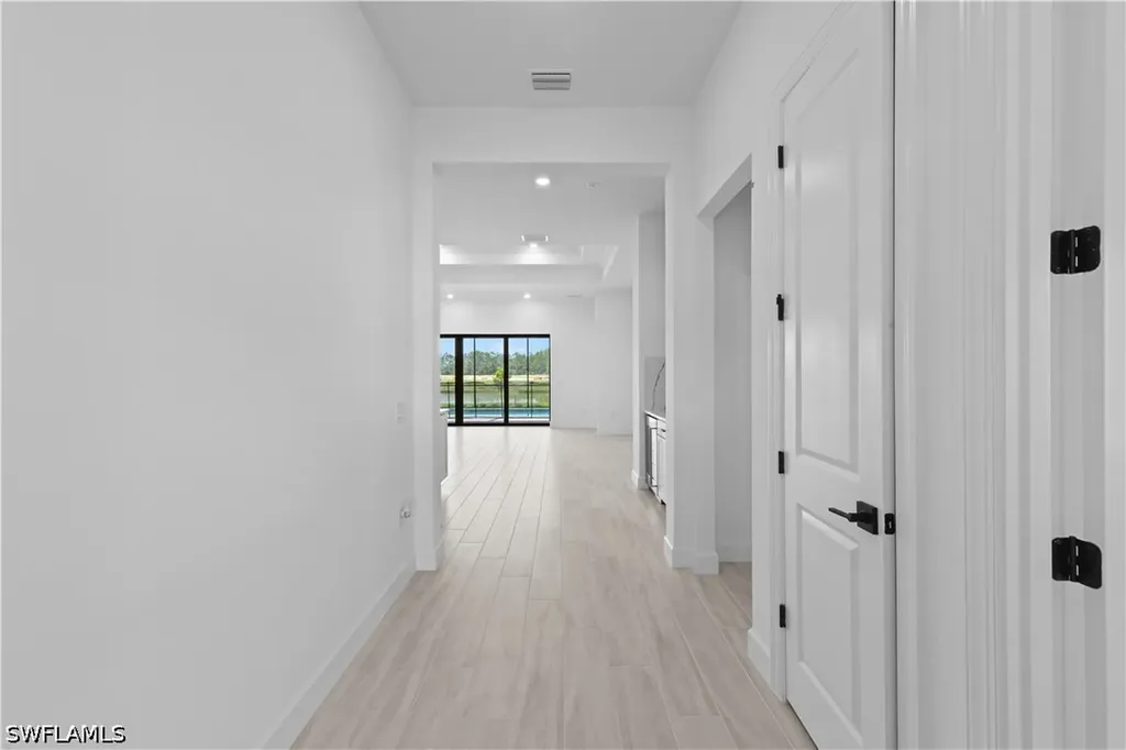 2090 Don Benito Way Naples FL 34120