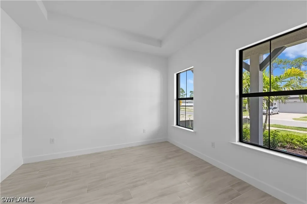 2090 Don Benito Way Naples FL 34120