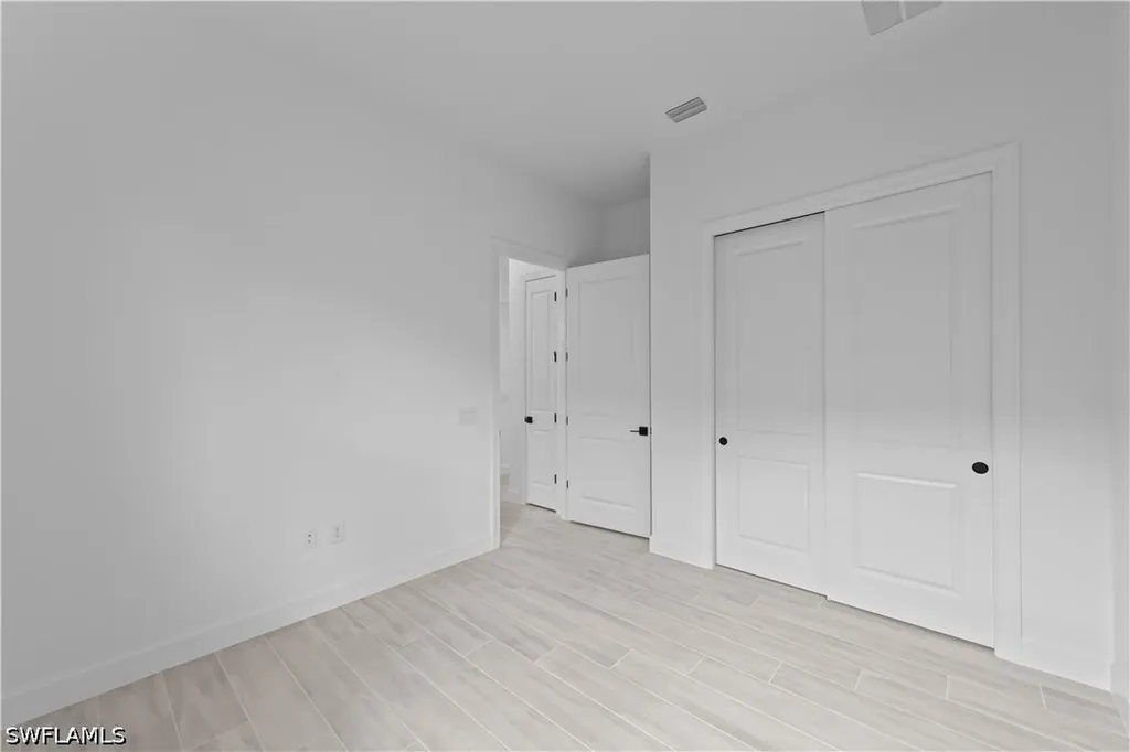 2090 Don Benito Way Naples FL 34120