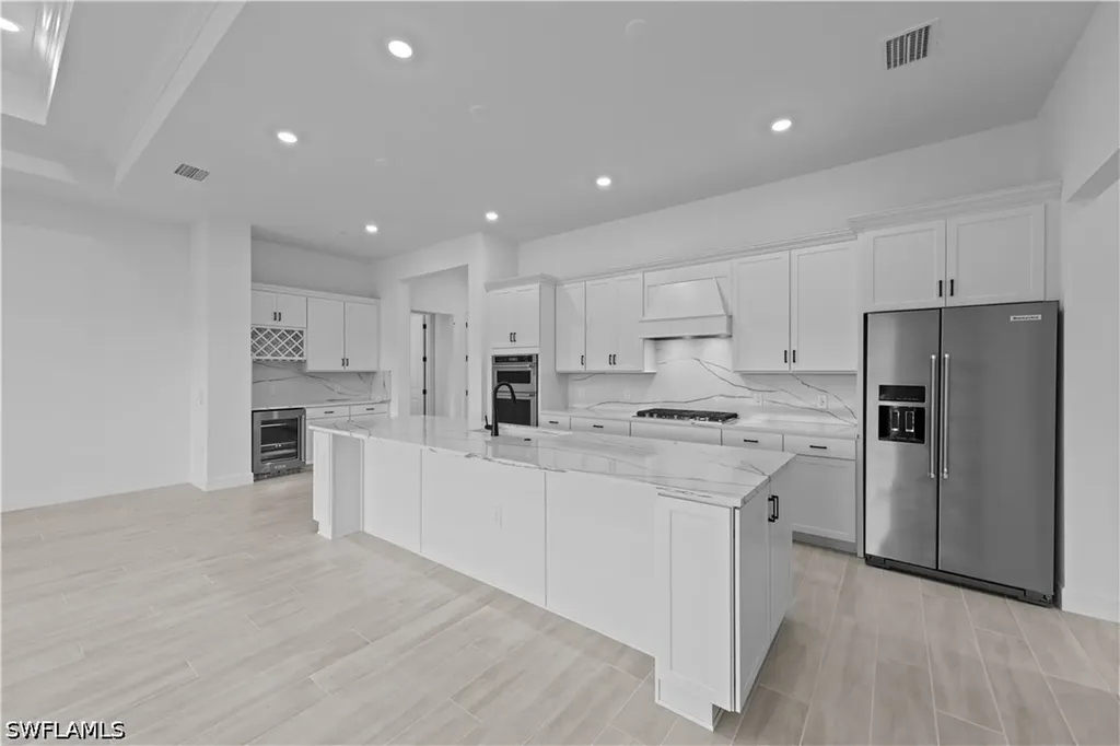 2090 Don Benito Way Naples FL 34120