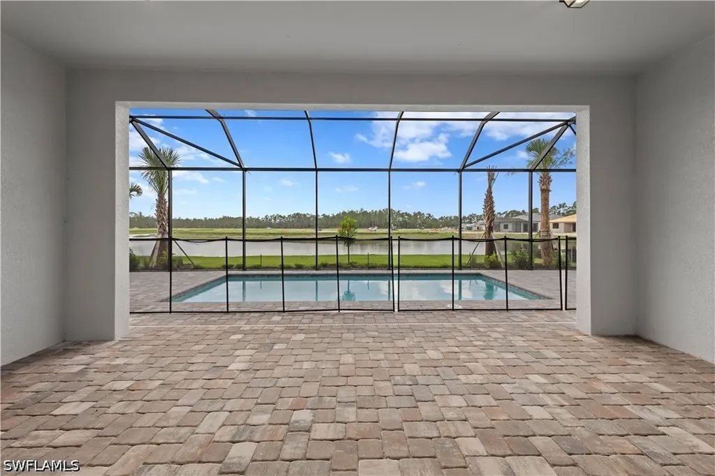 2090 Don Benito Way Naples FL 34120