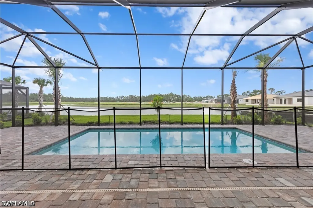 2090 Don Benito Way Naples FL 34120