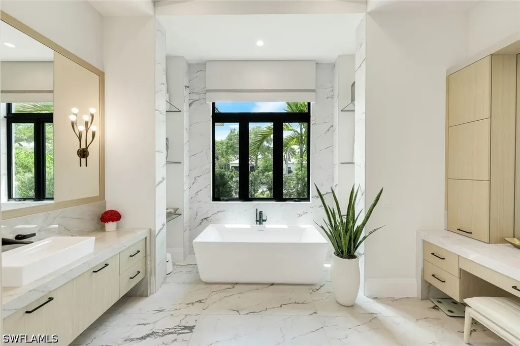 767 Park Shore Drive Naples FL 34103