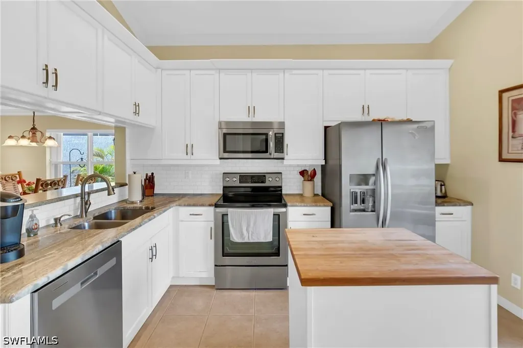 8832 Cascades Isle Boulevard Estero FL 33928