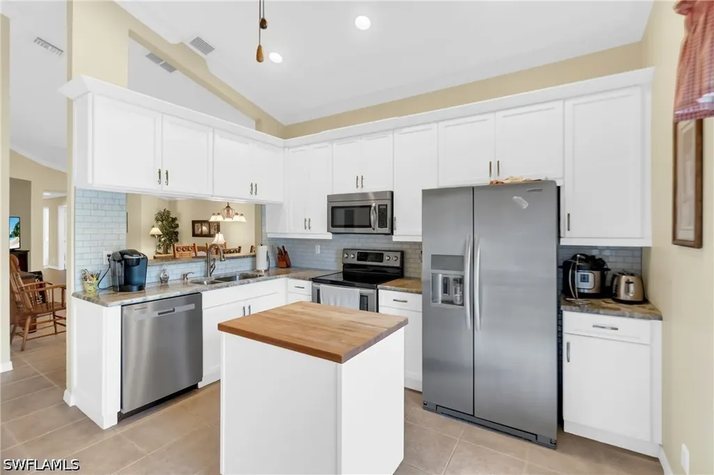 8832 Cascades Isle Boulevard Estero FL 33928