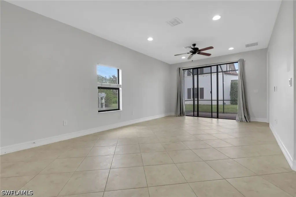 7738 Bristol Circle Naples FL 34120