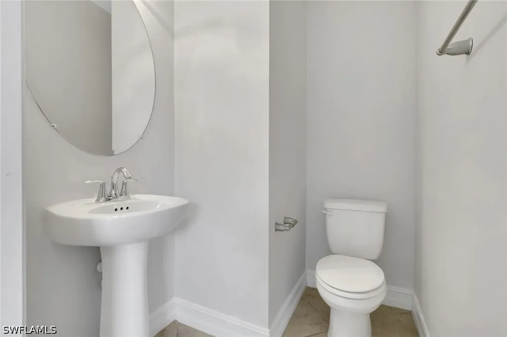 7738 Bristol Circle Naples FL 34120
