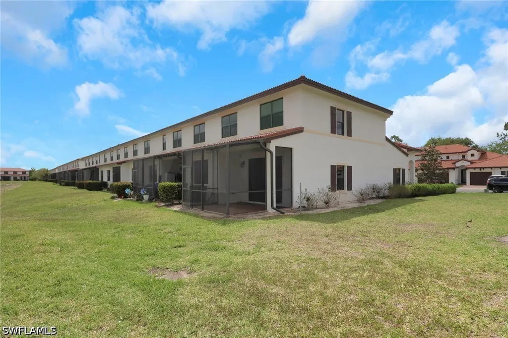 7738 Bristol Circle Naples FL 34120