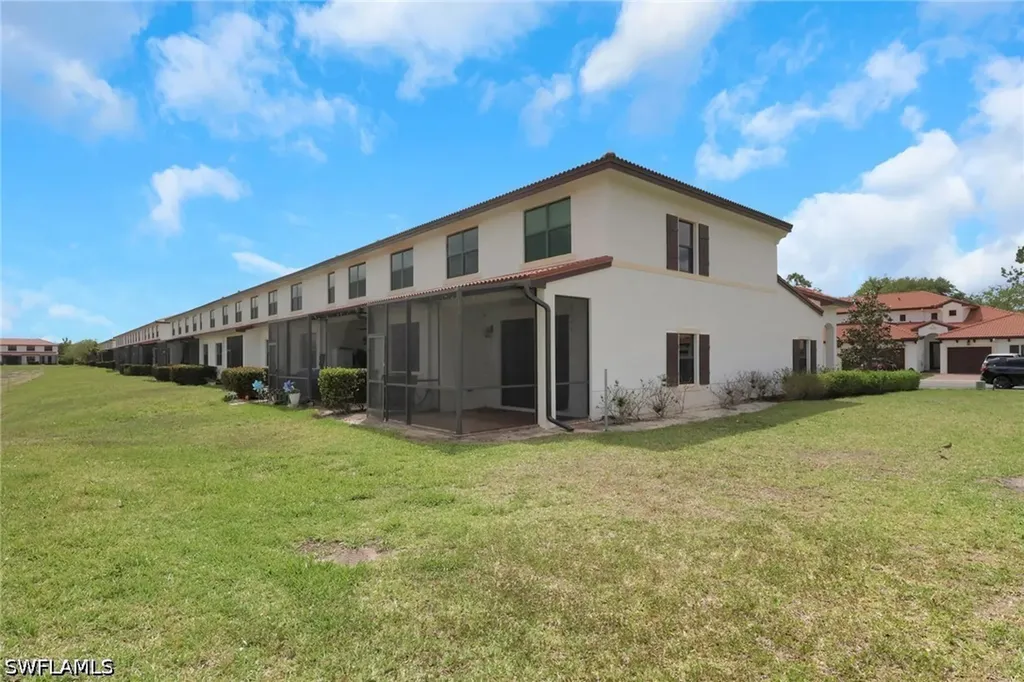 7738 Bristol Circle Naples FL 34120
