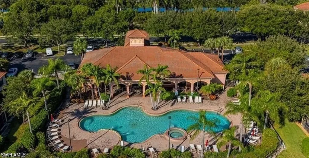 7738 Bristol Circle Naples FL 34120