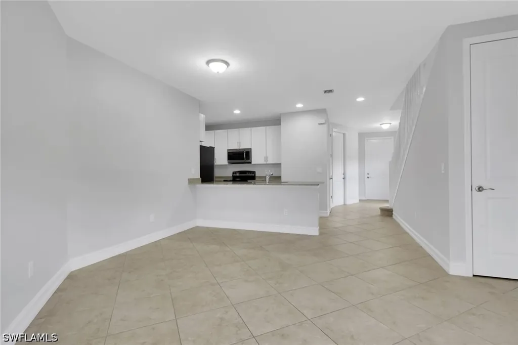 7738 Bristol Circle Naples FL 34120