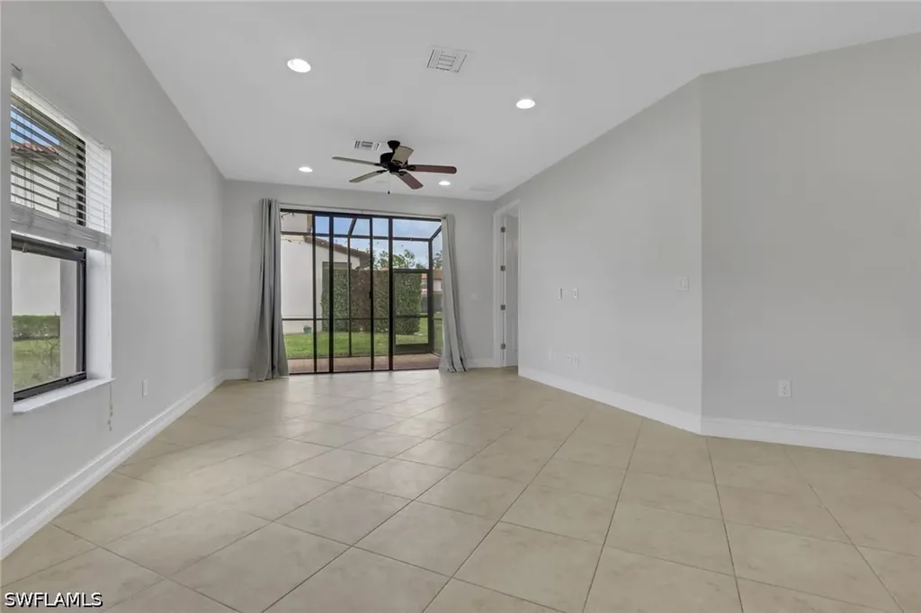 7738 Bristol Circle Naples FL 34120