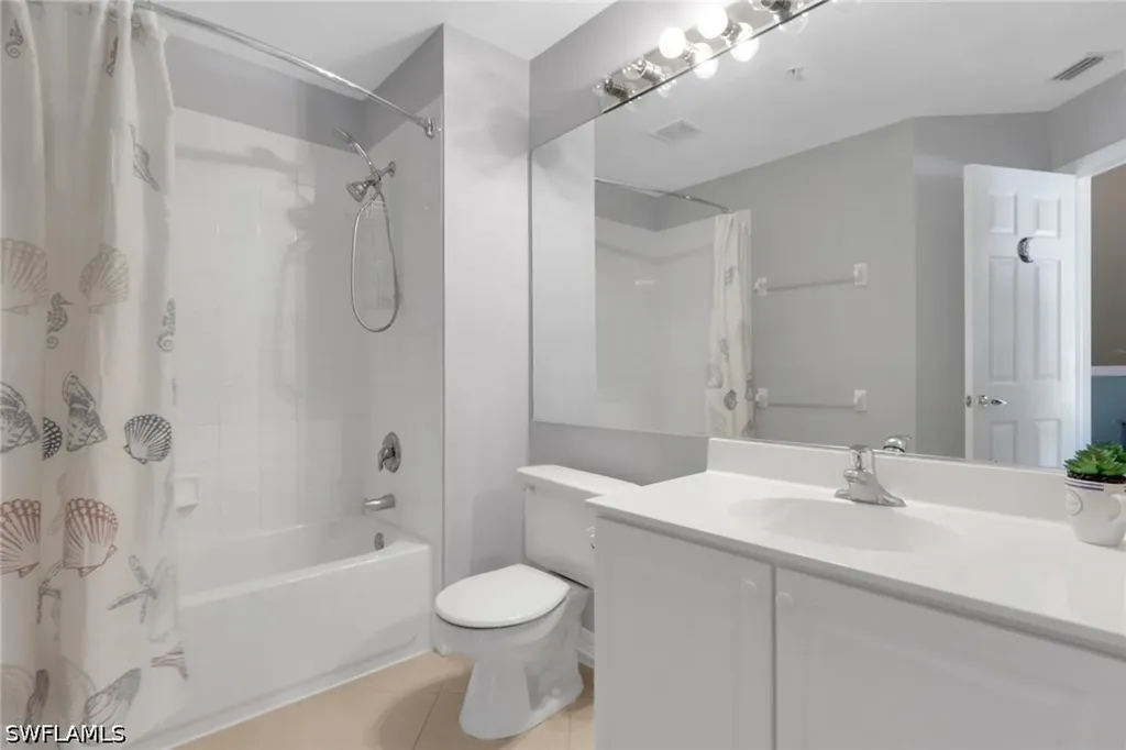 1289 Oxford Lane Naples FL 34105
