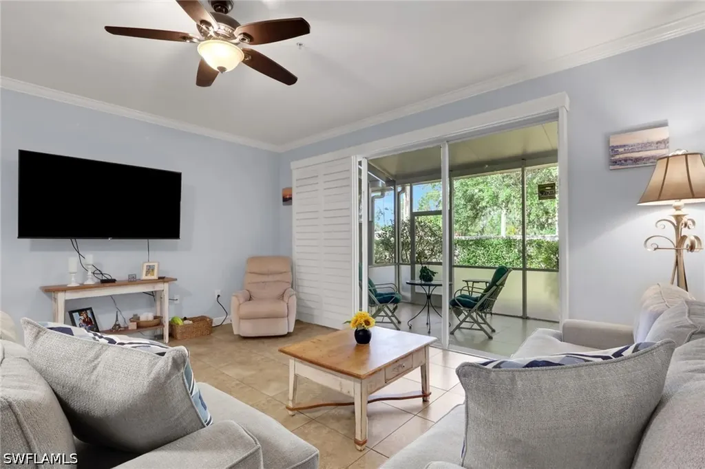 1289 Oxford Lane Naples FL 34105