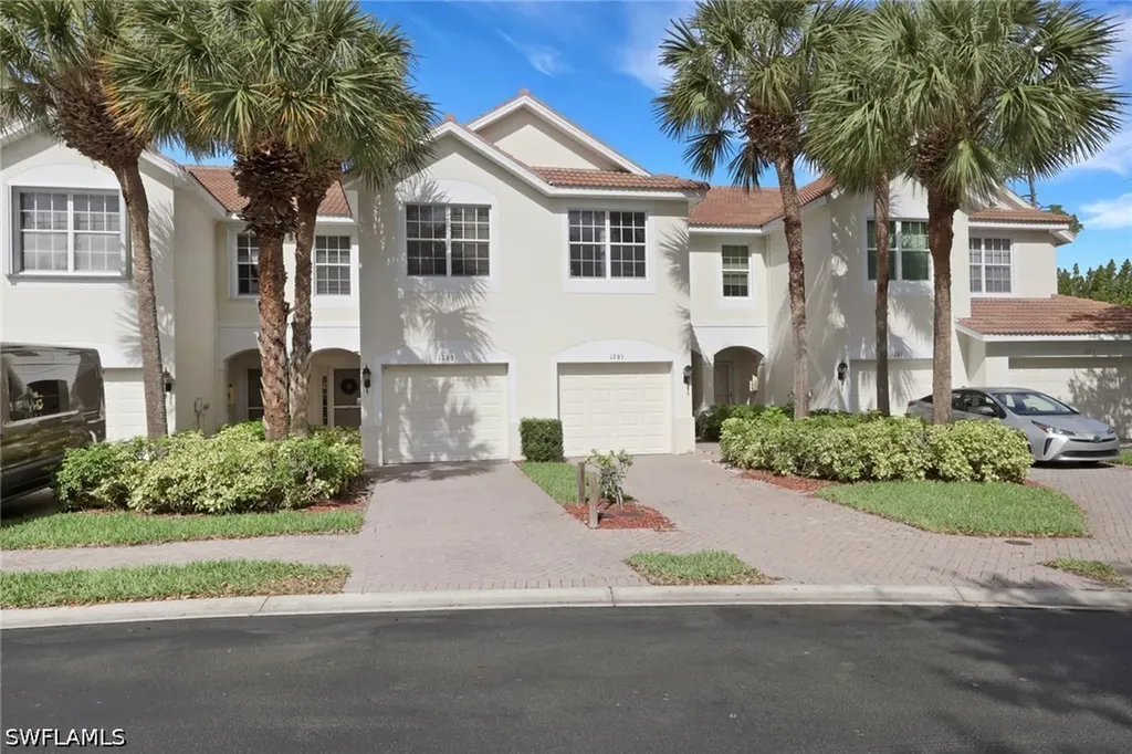 1289 Oxford Lane Naples FL 34105