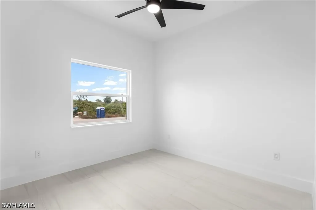 2805 Connie Avenue N Lehigh Acres FL 33971