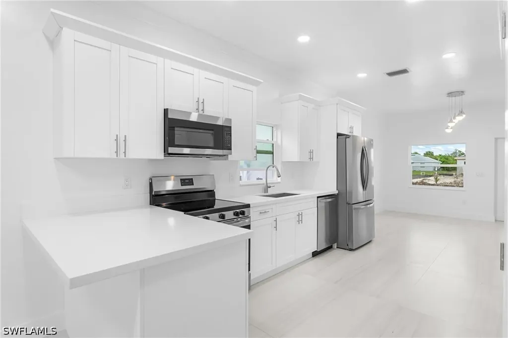2805 Connie Avenue N Lehigh Acres FL 33971