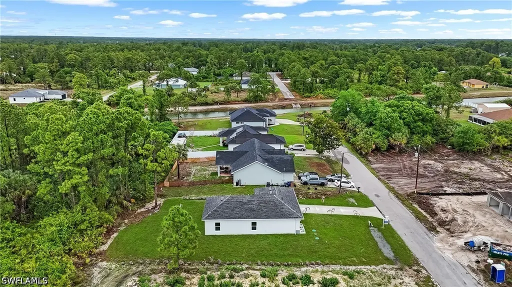 2805 Connie Avenue N Lehigh Acres FL 33971
