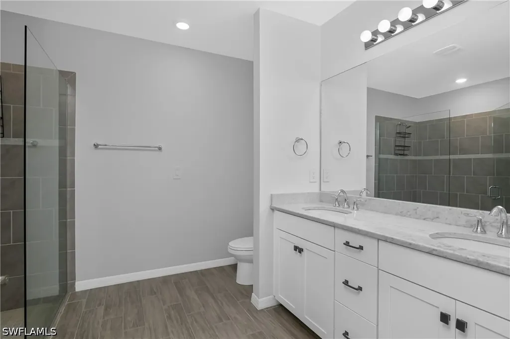 14559 Edgewater Circle Naples FL 34114