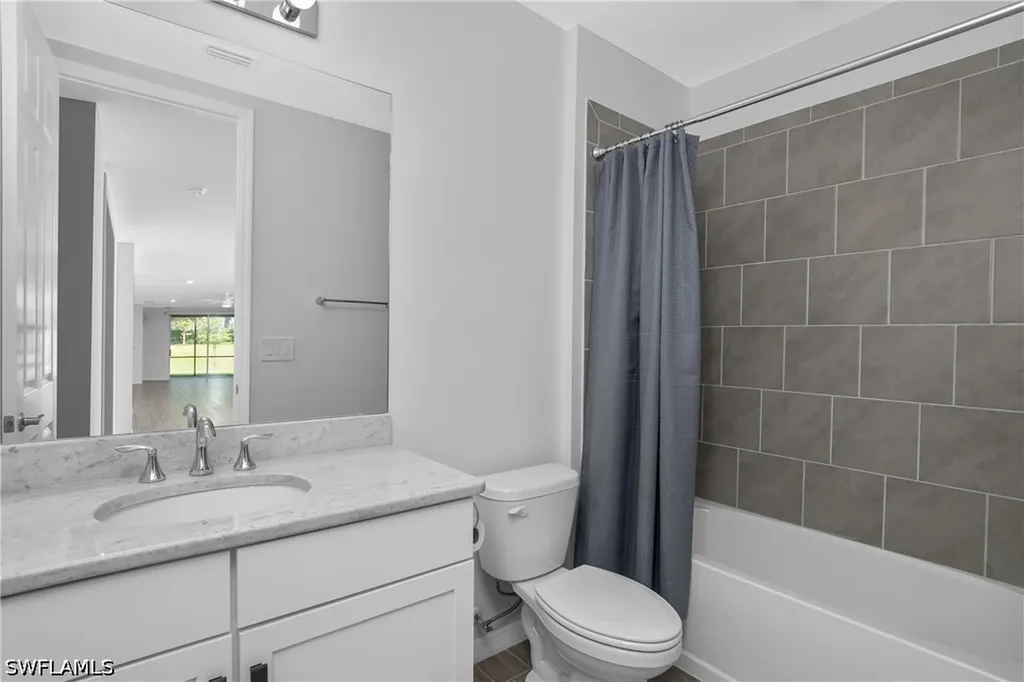 14559 Edgewater Circle Naples FL 34114