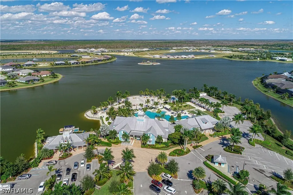 14559 Edgewater Circle Naples FL 34114