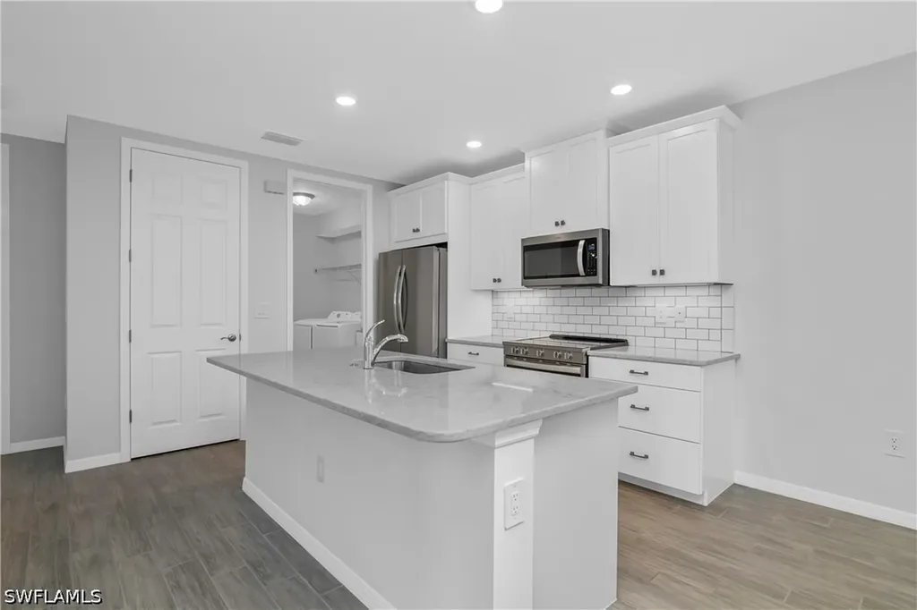 14559 Edgewater Circle Naples FL 34114