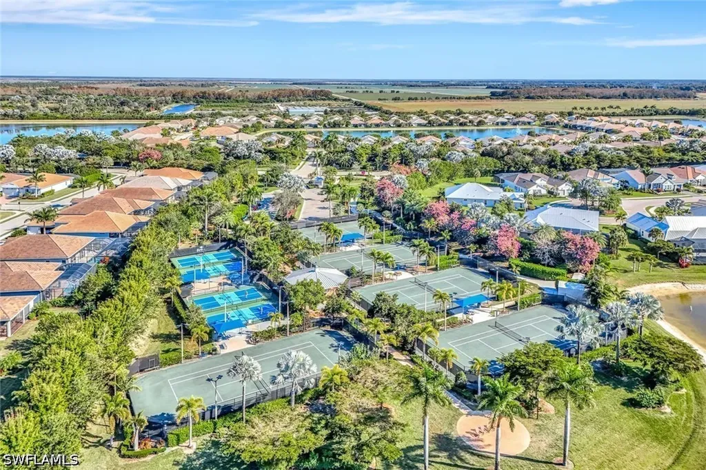 14559 Edgewater Circle Naples FL 34114