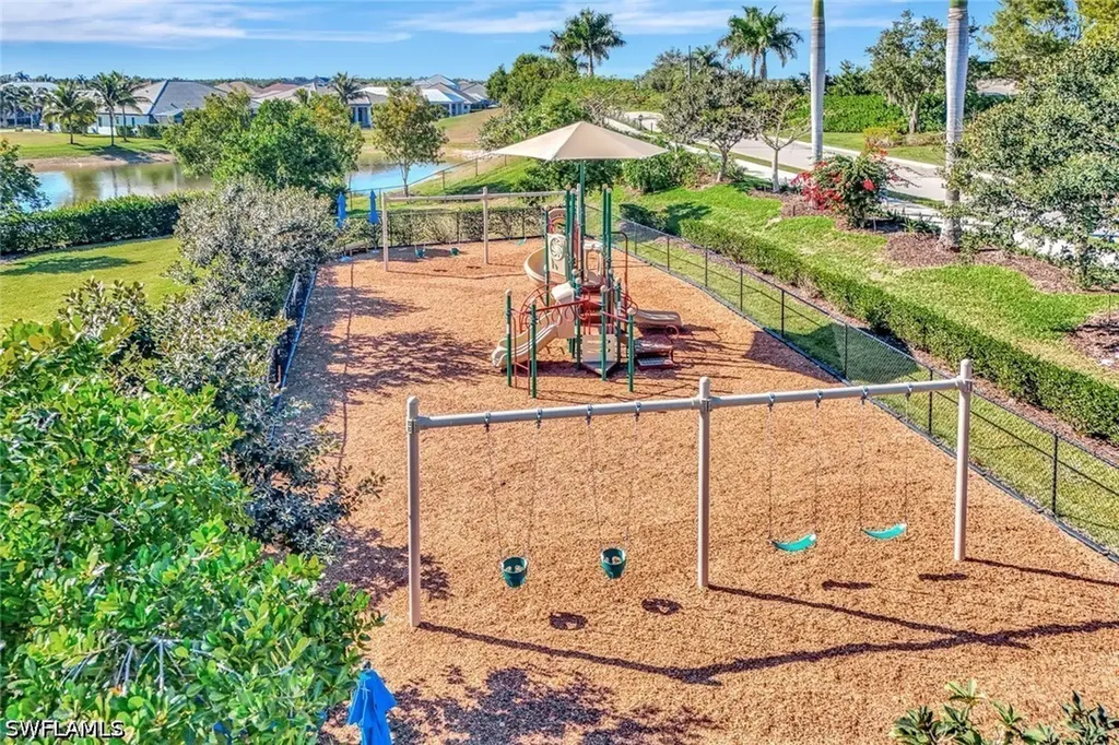 14559 Edgewater Circle Naples FL 34114
