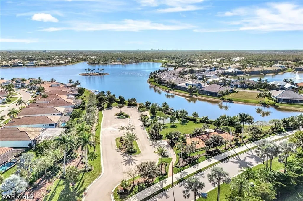 14559 Edgewater Circle Naples FL 34114