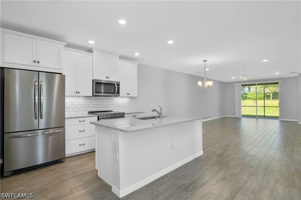 14559 Edgewater Circle Naples FL 34114