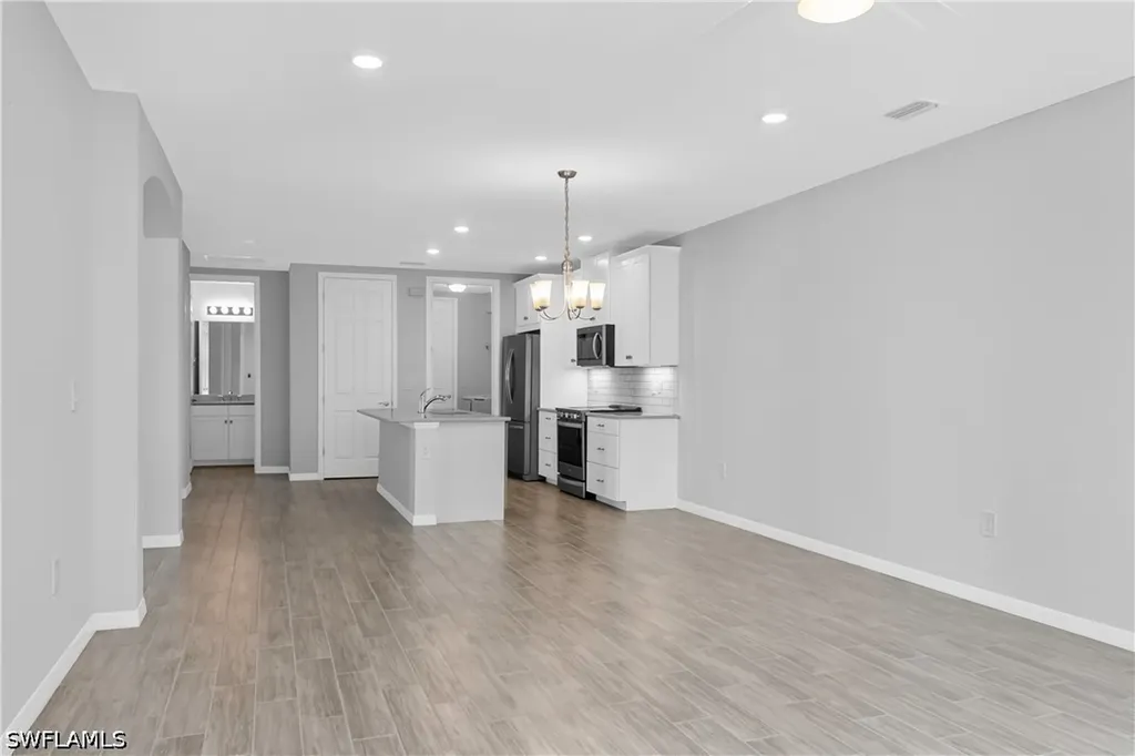 14559 Edgewater Circle Naples FL 34114