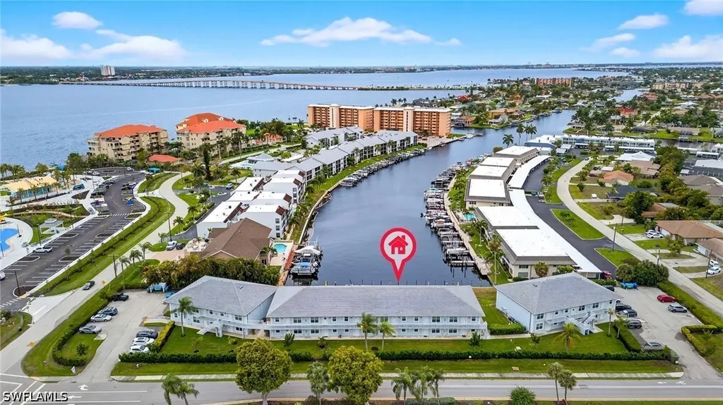 1942 Beach Parkway Cape Coral FL 33904