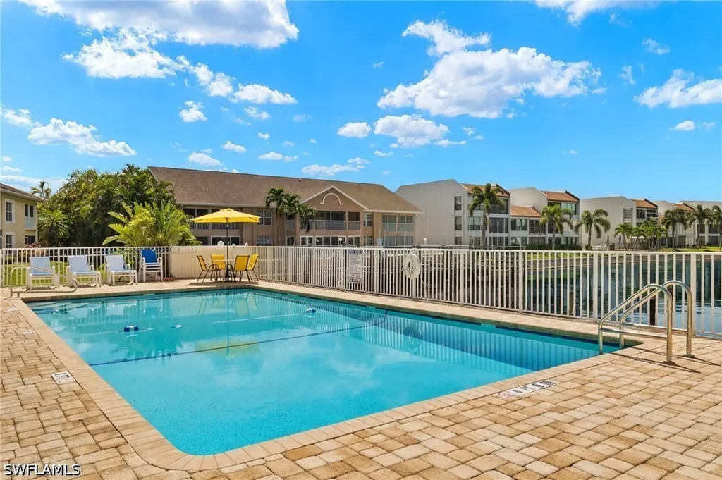 1942 Beach Parkway Cape Coral FL 33904