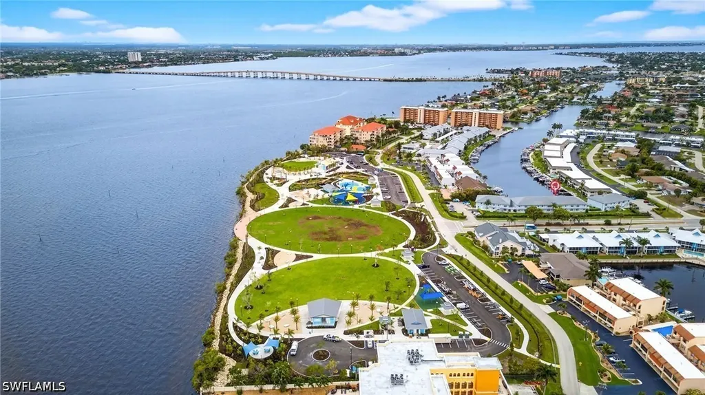 1942 Beach Parkway Cape Coral FL 33904