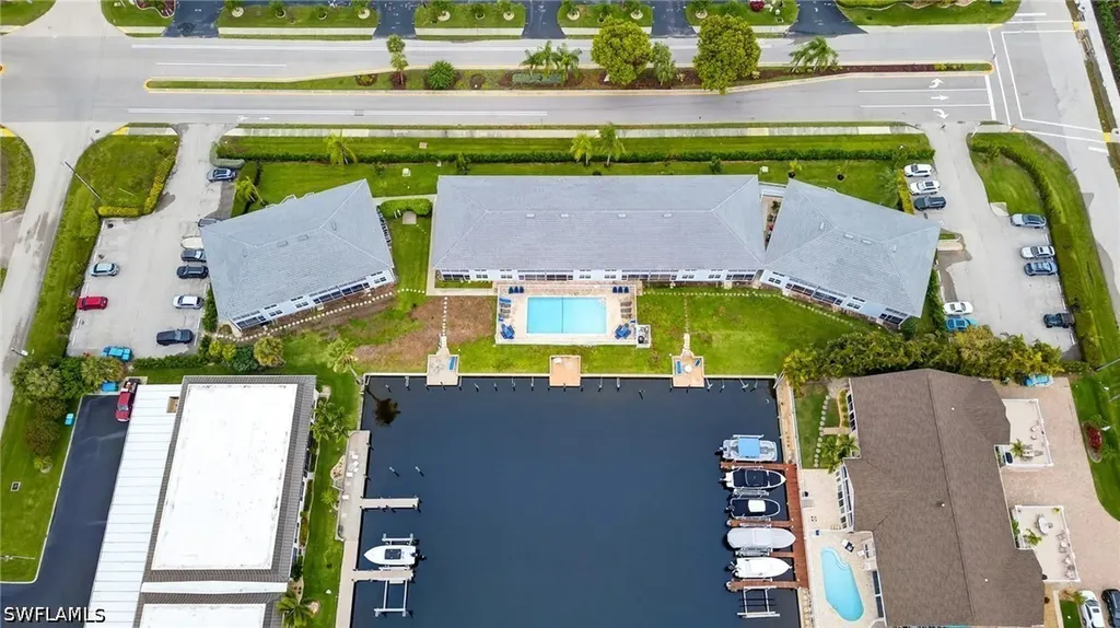 1942 Beach Parkway Cape Coral FL 33904