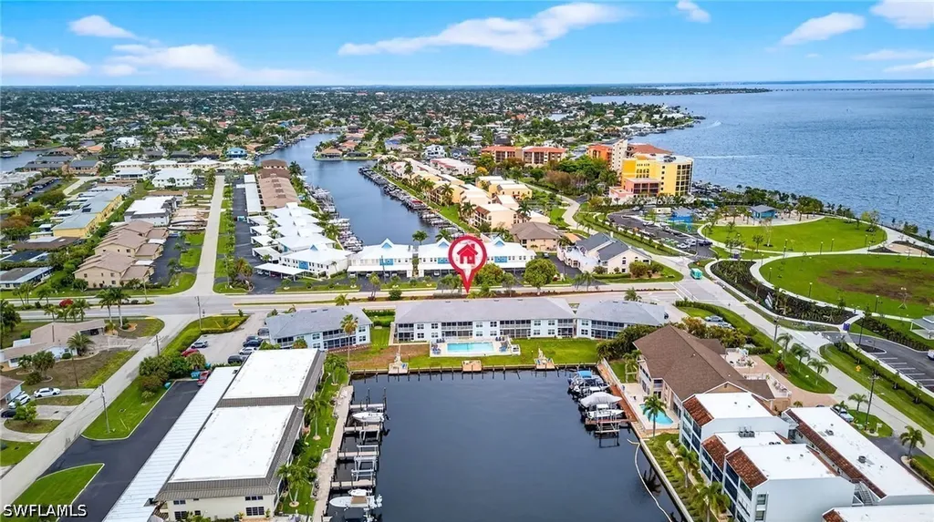 1942 Beach Parkway Cape Coral FL 33904