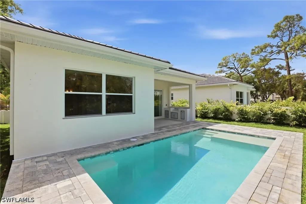 1027 Frank Whiteman Boulevard Naples FL 34103