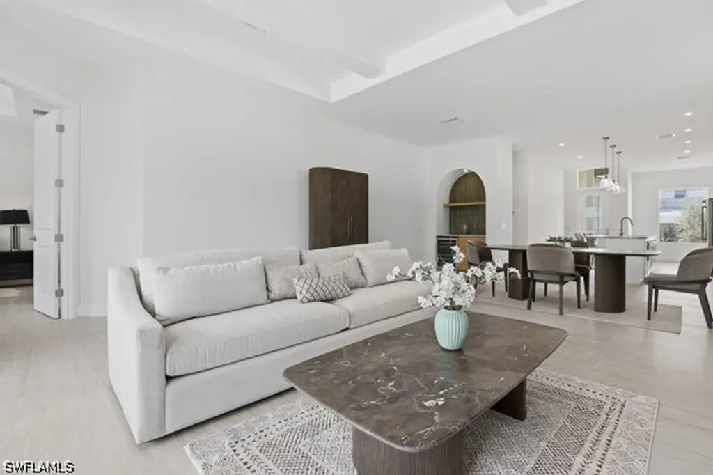 1027 Frank Whiteman Boulevard Naples FL 34103